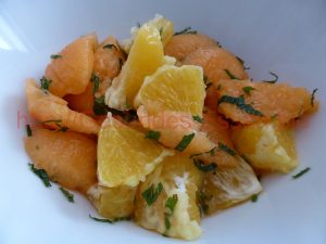 Read more about the article Melonen-Organgen-Salat mit Pfefferminze