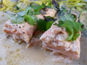 Read more about the article Sahniger Pfefferminz-Lachs in Milch