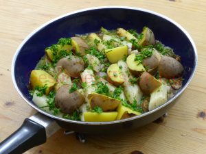 Read more about the article Spargel-Kartoffel-Gemüse mit Stielmus