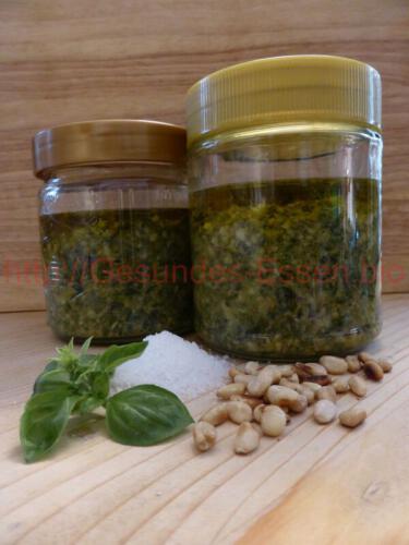 "Basilikum Pesto"