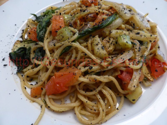 Kammutnudeln_Tomaten_Mangold_18052017