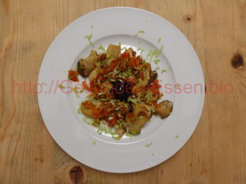 Kräuterseitlinge_Kokoswasser_Gemüse_4v6_Teller