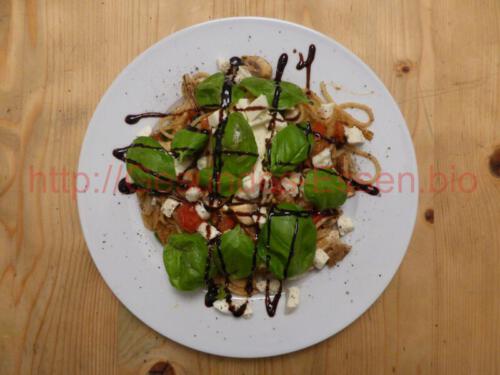 Mozzarelle_mit_Tomaten_auf_Pasta_07052017_3